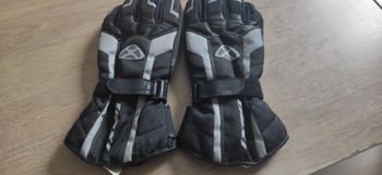 Gants moto très bon état