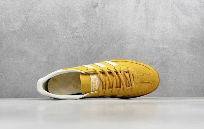 Baskets Adidas taille 45 - photo numéro 3