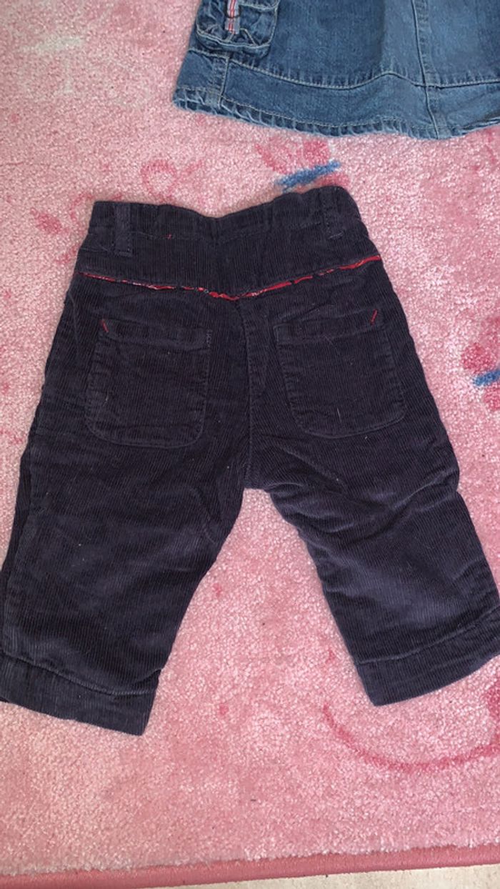 Lot de vêtements pantalon jupe short 6 mois - photo numéro 3