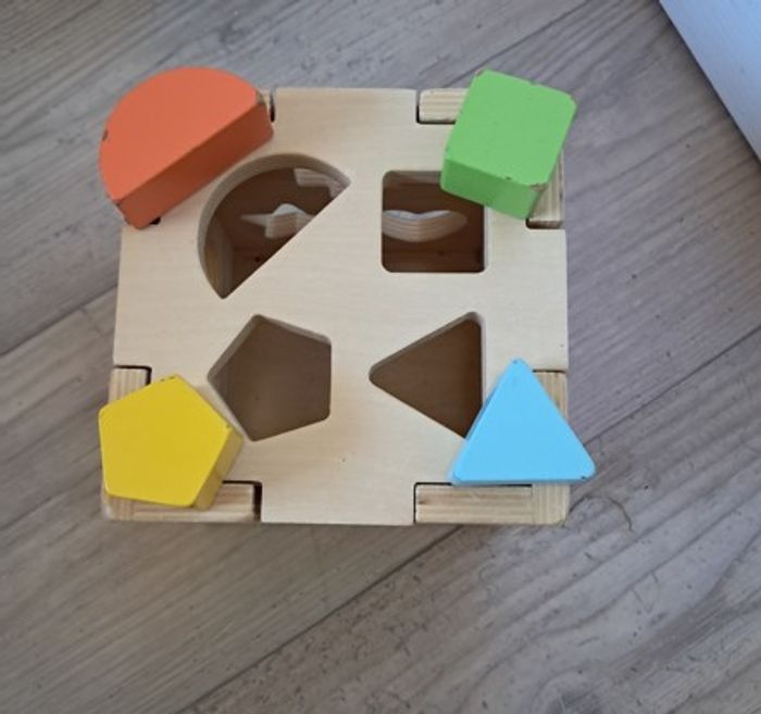 Cube d'activités d'éveil en bois - photo numéro 7