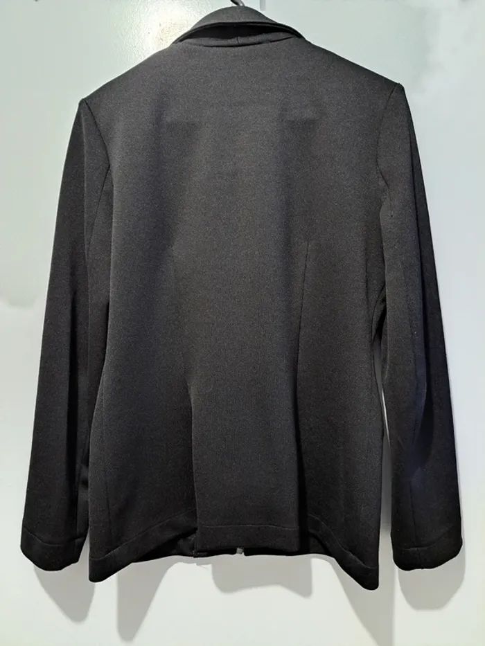 Veste - photo numéro 2