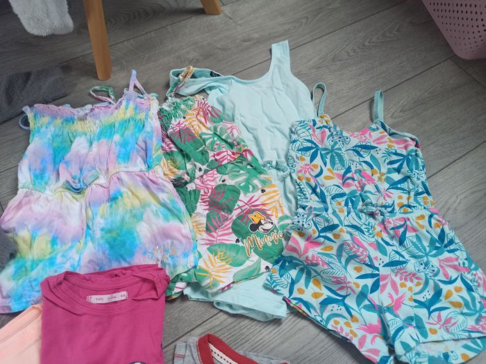 Lot vêtements fille 4 ans - photo numéro 4