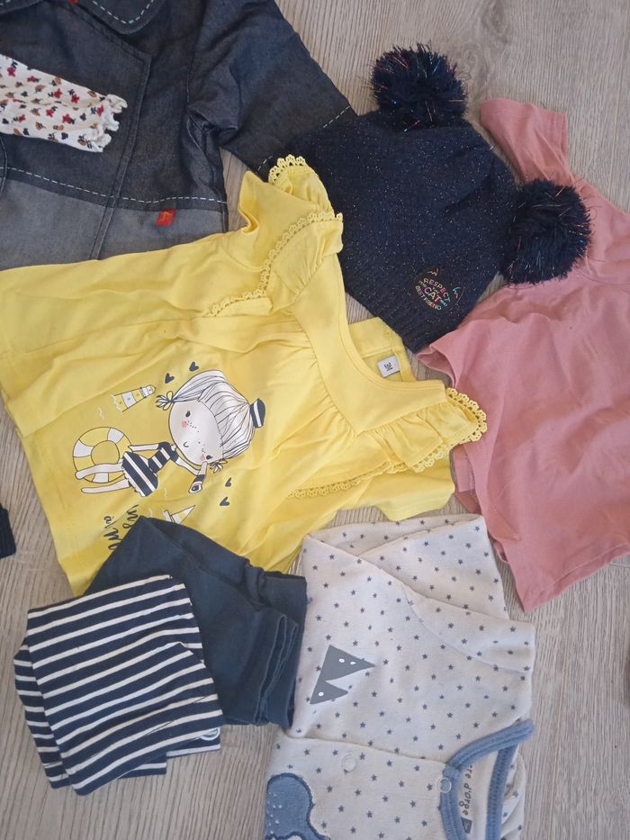 Lot de vêtements fille 3mois - photo numéro 3