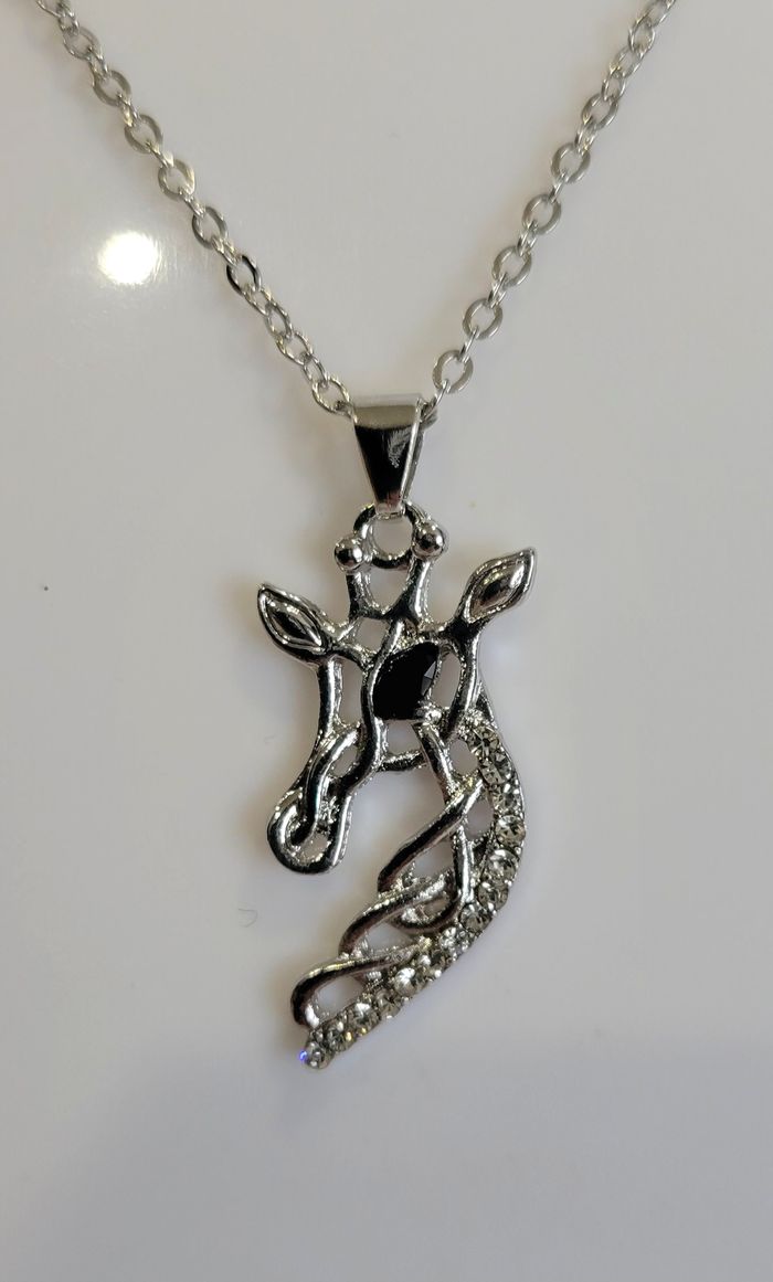 COLLIER GIRAFE ARGENTEE ! NEUF ! - photo numéro 2