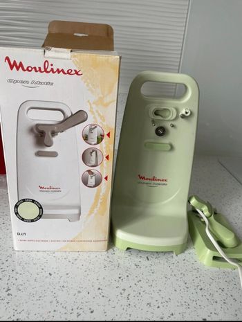 Ouvre boîte électrique Moulinex