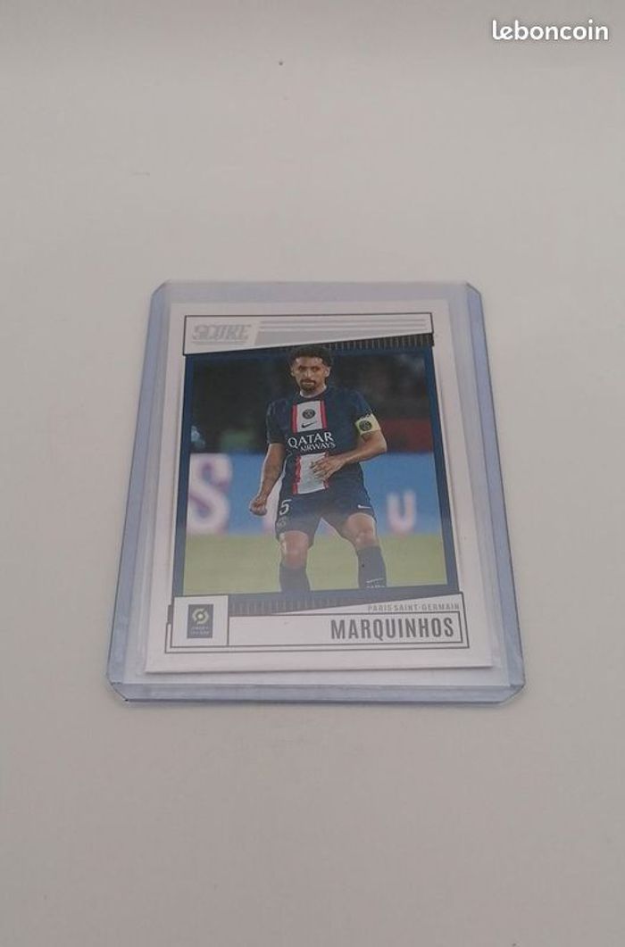 Carte Panini score Ligue 1 2022-23 Marquinhos n°148. - photo numéro 3