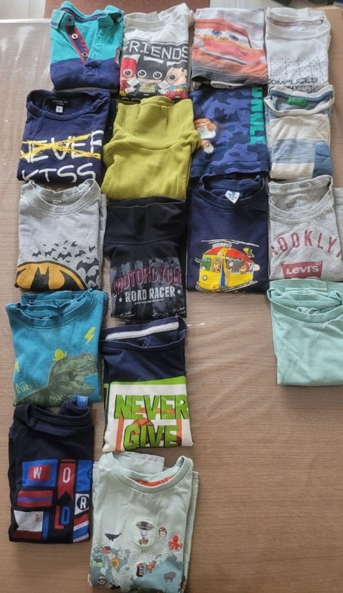 Lot de vêtements garçon 2/3ans - photo numéro 2