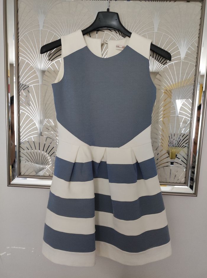 Robe originale et très chic - photo numéro 3