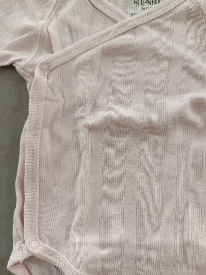 Lot de 2 bodies en 9 mois fille faciles à mettre - photo numéro 5