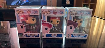 Lot de 17 figurines pop