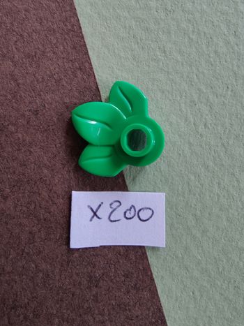 200 feuilles vert clair LEGO 🍃 - État neuf🌟 - Envoi rapide🚚💨