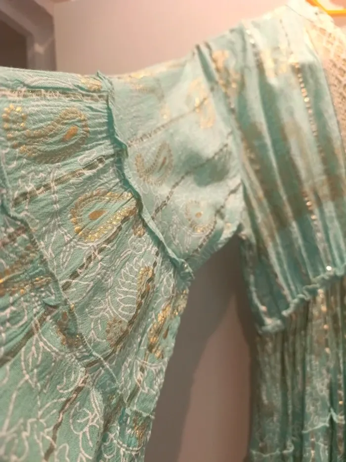 Robe, turquoise et dorée, Taille unique neuve sans étiquette - photo numéro 3