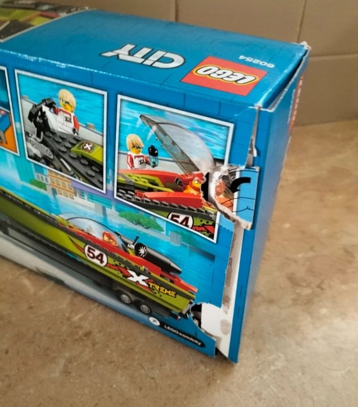 Lego 60254 🧡 Le transport du bateau de course - photo numéro 10