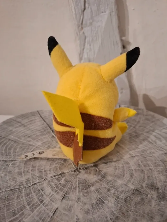 Peluches Vintage Pokémon Ronflex Pikachu - photo numéro 6