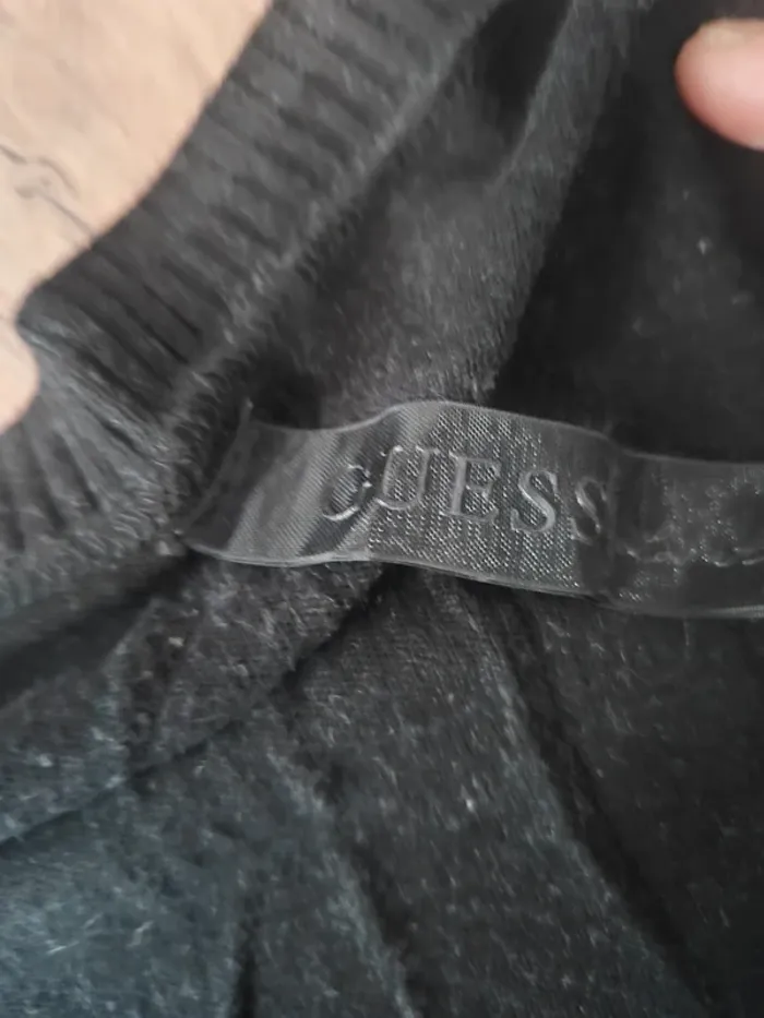 Pull Col V Guess Noir & Gris Imprimé Visage - Taille M - Coton Viscose - Très Bon État - photo numéro 3