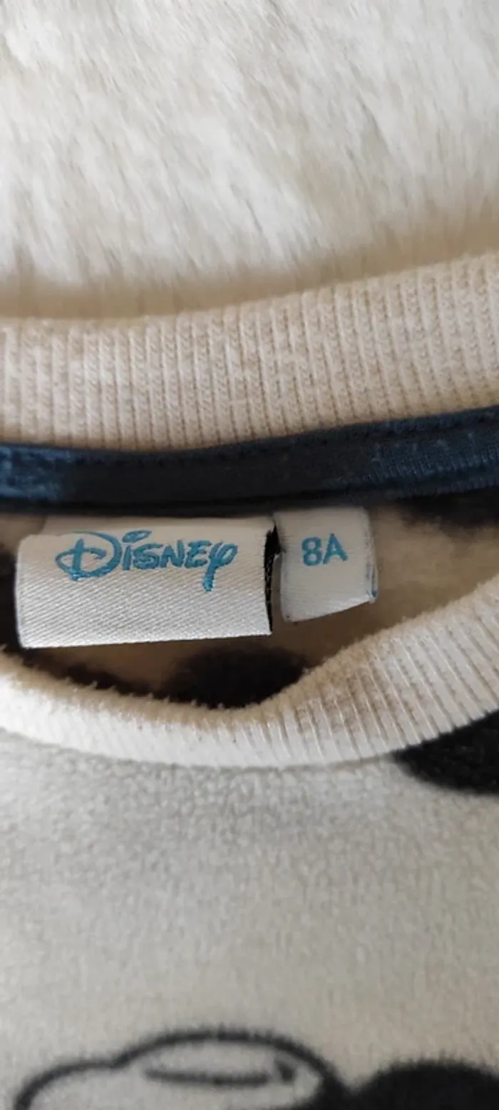 🐼 Pull polaire 8 ans Disney très bon état 🐼 - photo numéro 3