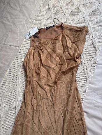 Robe de chez Zara neuf avec étiquette 