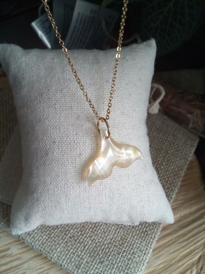 Collier bohème queue de sirène en nacre naturelle