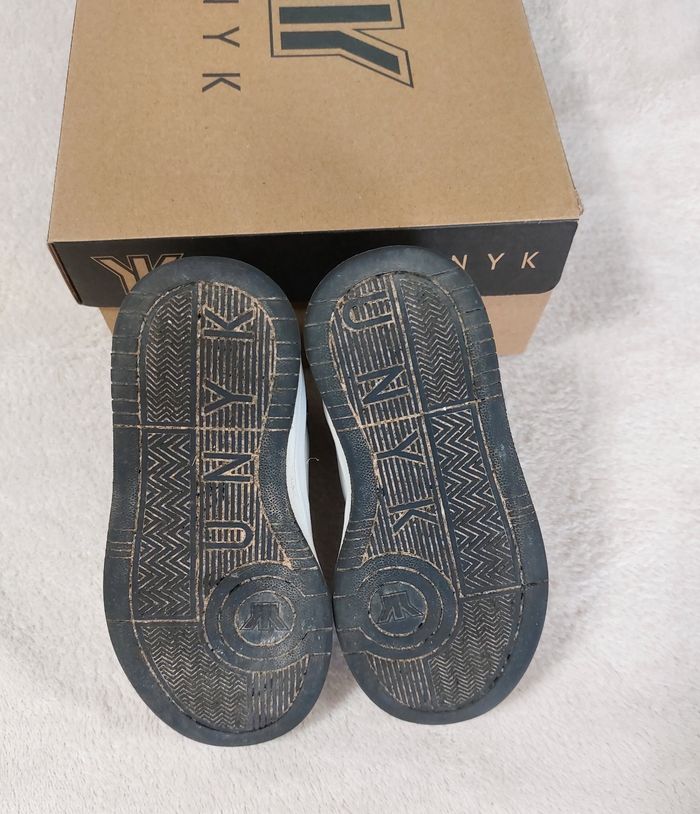 Baskets montantes taille 23 - photo numéro 7