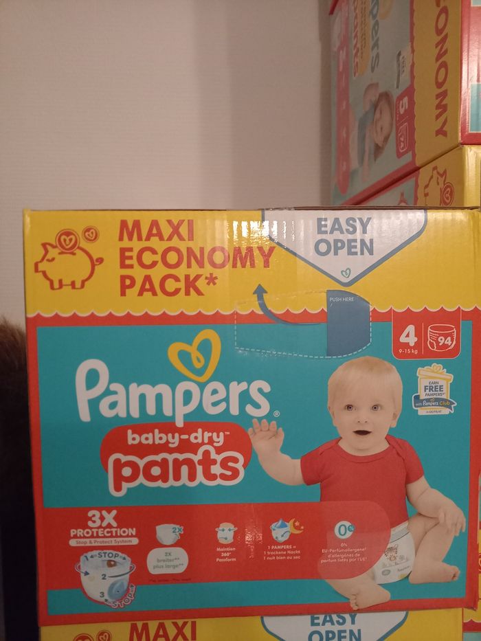 Couches pampers 94 pants taille 4