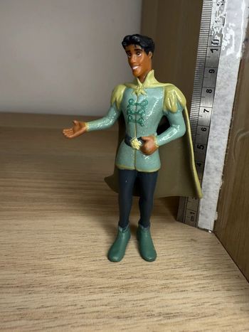 Figurine haveem prince et la grenouille Disney