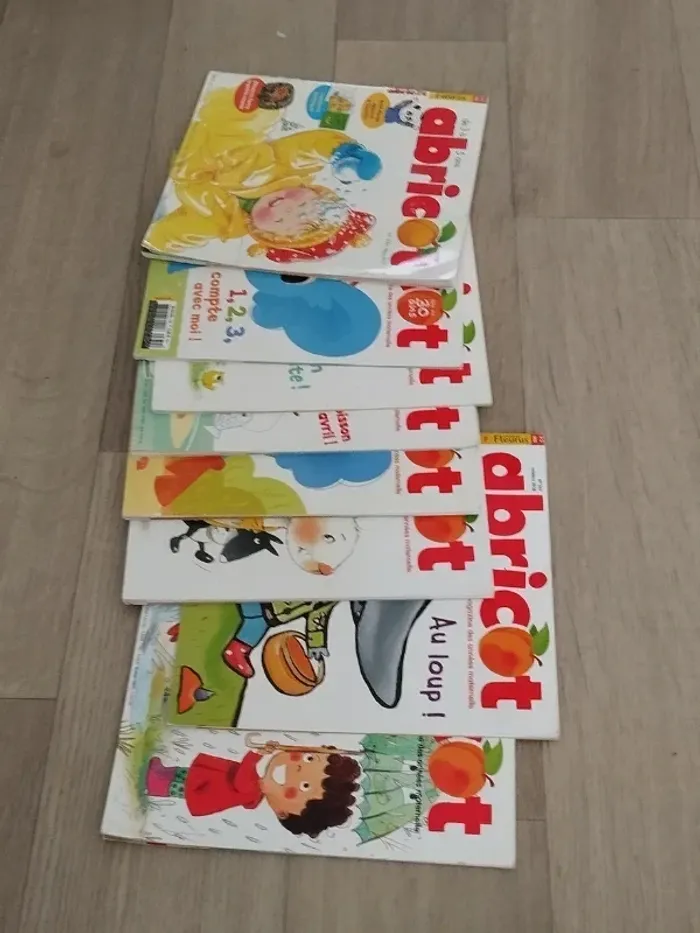 Lot de 8 livres enfants abricot année 2017-18 L035 - photo numéro 3