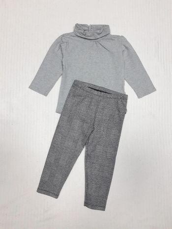 Tenue sous pull col roulé et legging