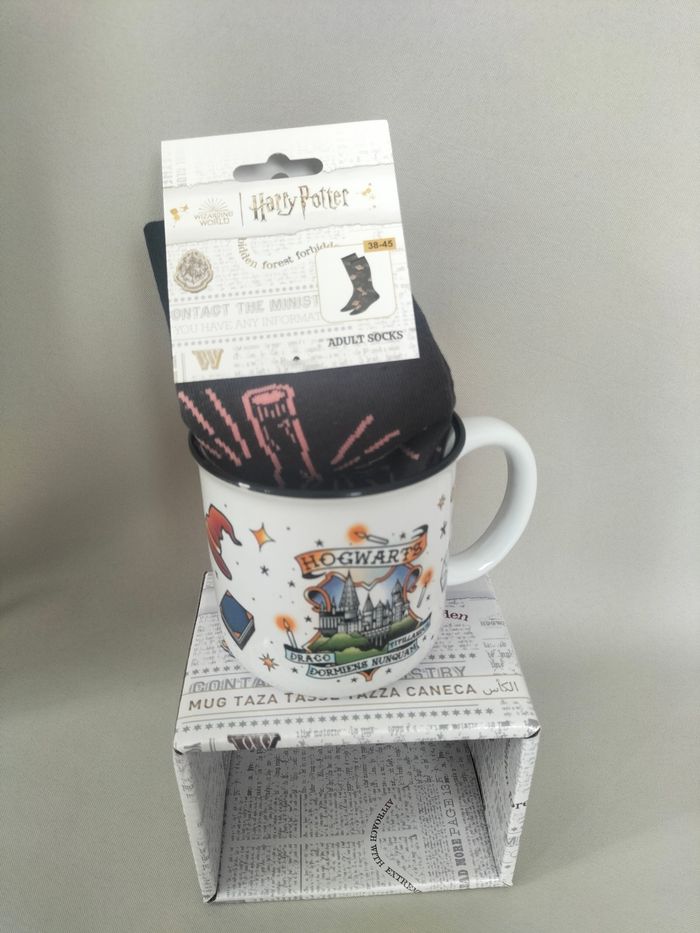 🤍 Duo Harry Potter - Mug + Chaussettes adulte - Harry Potter - Neuf 🤍 - photo numéro 2