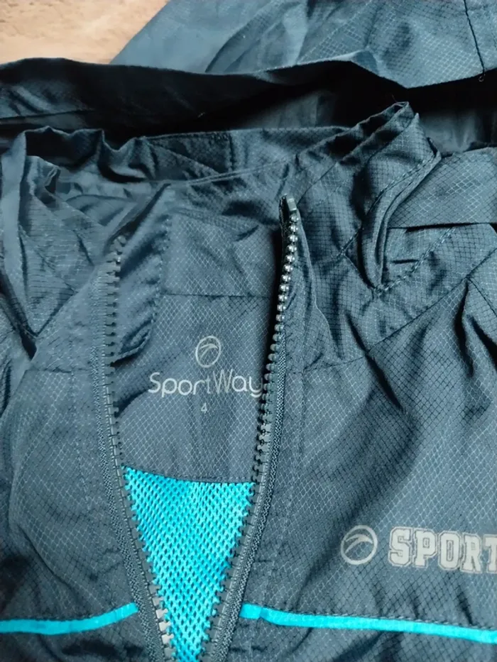 Veste impermeable 4 ans - photo numéro 2