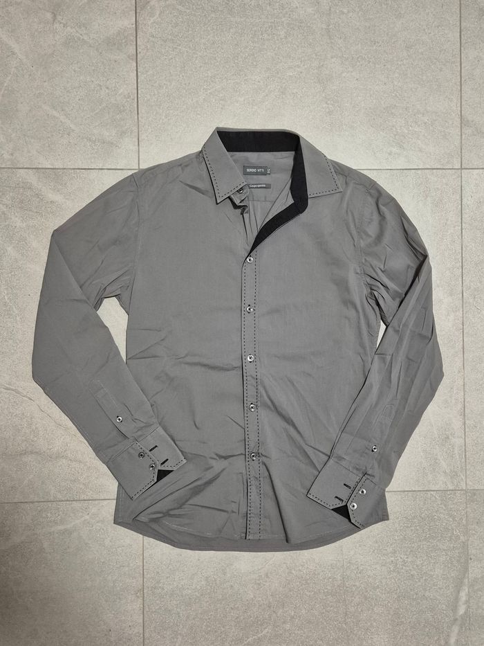 Chemise grise coupe ajustée