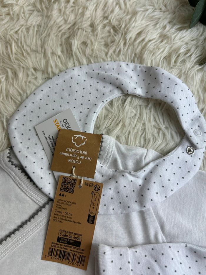 Set avec body, bonnet, et fichu en coton BIO bout chou taille 3 mois - photo numéro 6