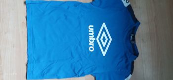 Tee-shirt umbro taille 10 ans