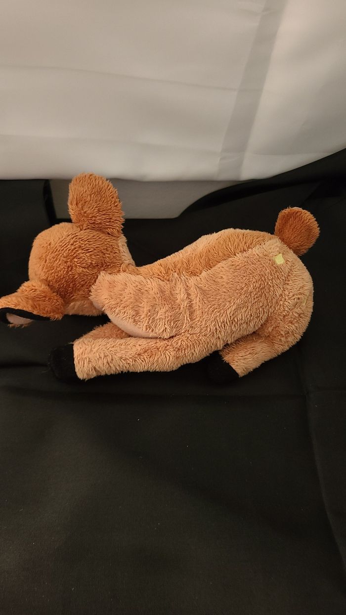 Petite Peluche doudou Bambi allongé DISNEY marron beige jaune billes corps 20 cm - photo numéro 5