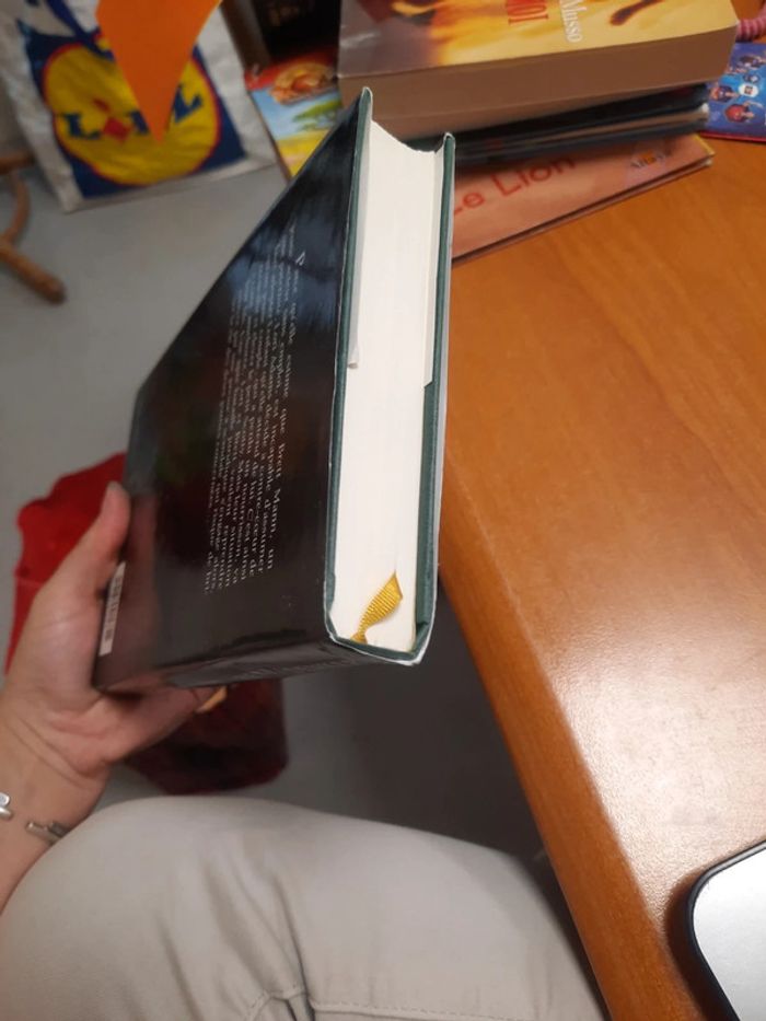 Livre thème adoption retrait enfant - photo numéro 5