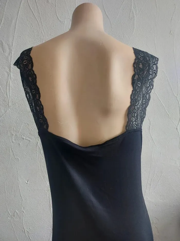 Robe nuisette en dentelle noire Taille S - photo numéro 4