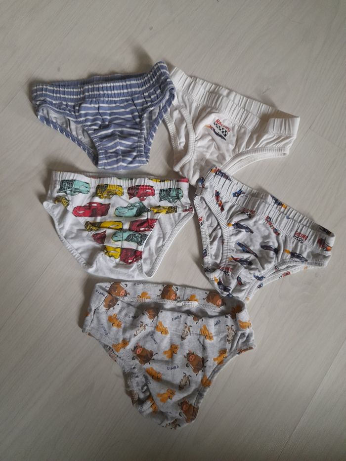 5 slips T 4/6 ans