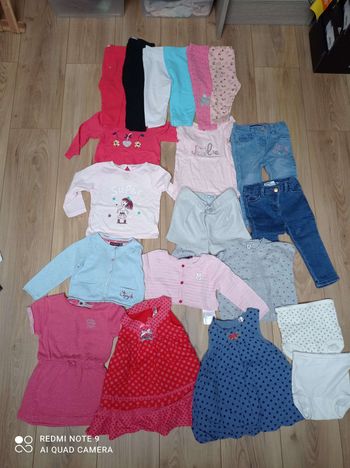 Lot 12 mois bébé fille