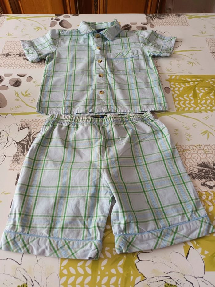 Pyjama/pyjashort 2 pièces taille 4 ans