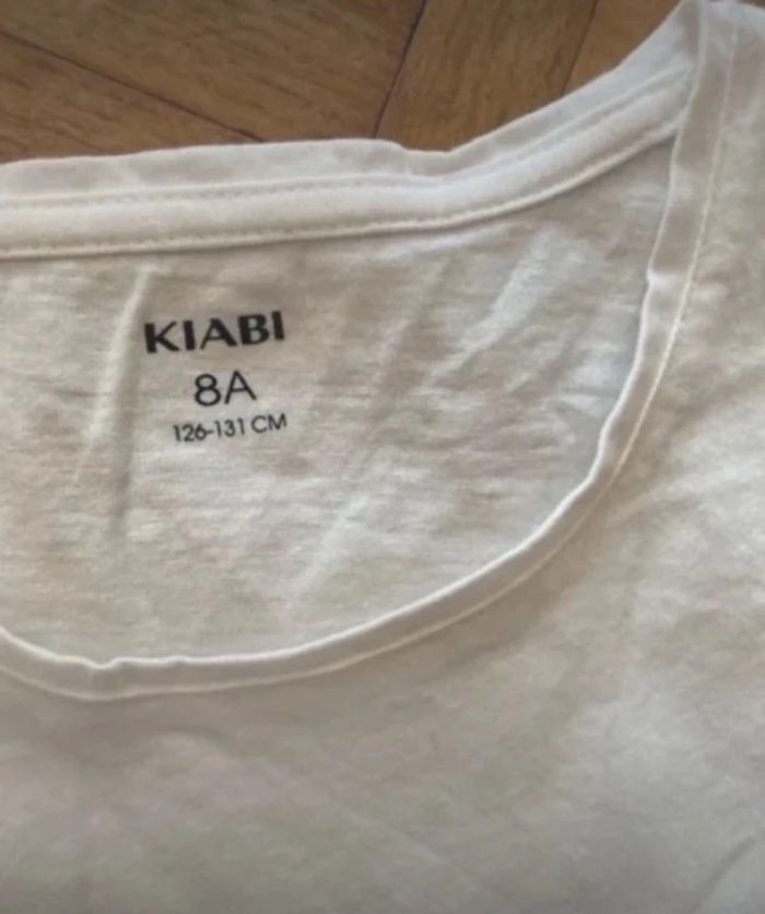 Tee shirt kiabi 8 ans en très bon état - photo numéro 2