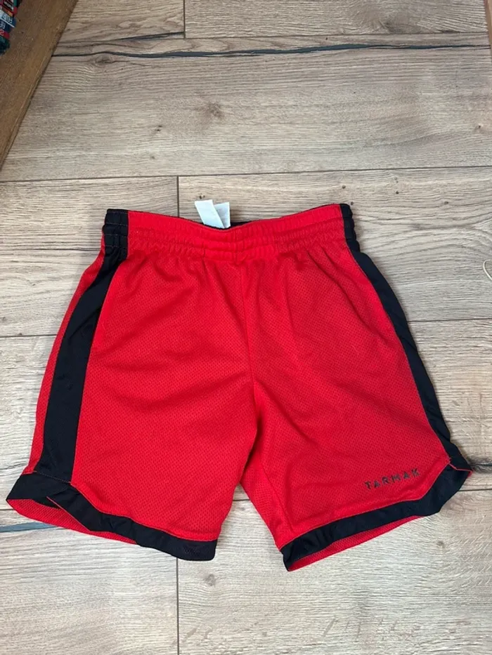 Short de basket tarmak taille 10 ans