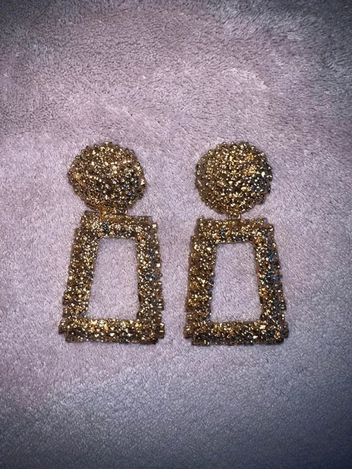 Boucles d’oreilles dorées - photo numéro 4