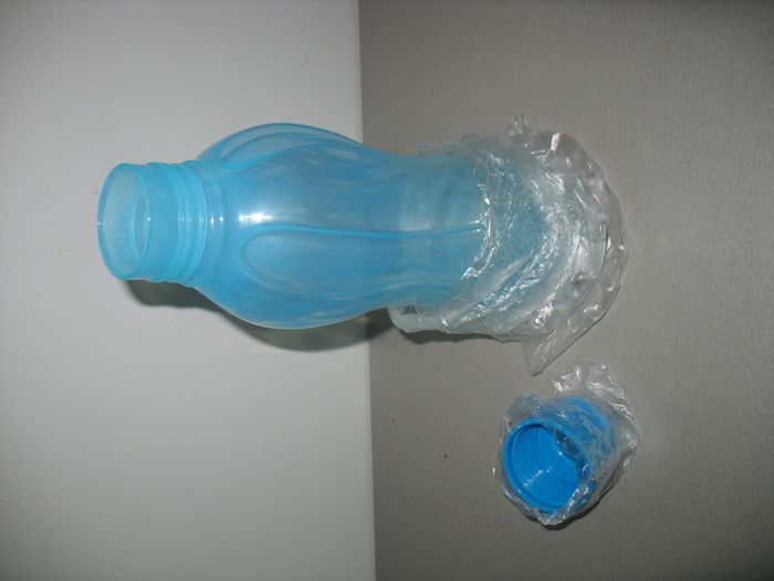 ÉCO BOUTEILLE BLEUE - 1 LITRE "TUPPERWARE" - NEUVE - n°21 - photo numéro 3