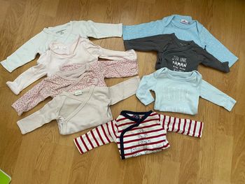 Lot 8 bodies manches longues 3 mois