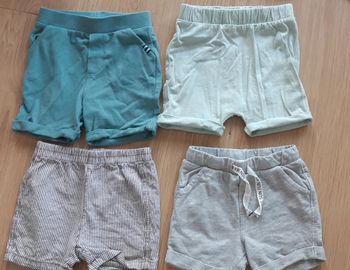 Lot de 4 shorts 12 mois