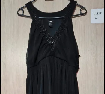 Robe noire à strass H&M taille 40