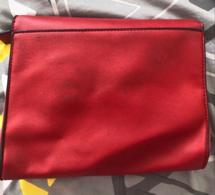 Sac rouge - photo numéro 5