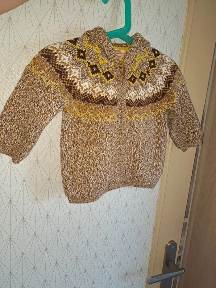Pull gilet mignon comme neuf dpam 12 mois moutarde porté 1 fois - photo numéro 3