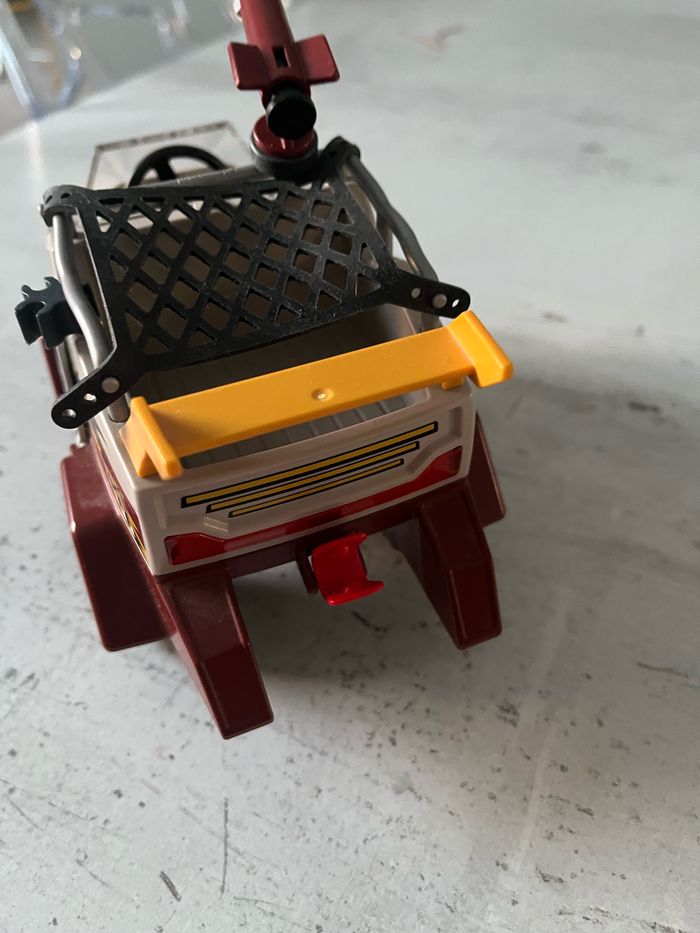 Véhicule amphibie et bandit Playmobil - photo numéro 5