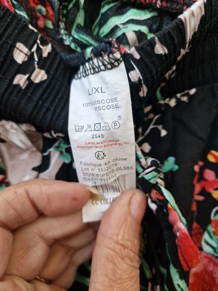 Pantalon fleuri - photo numéro 4