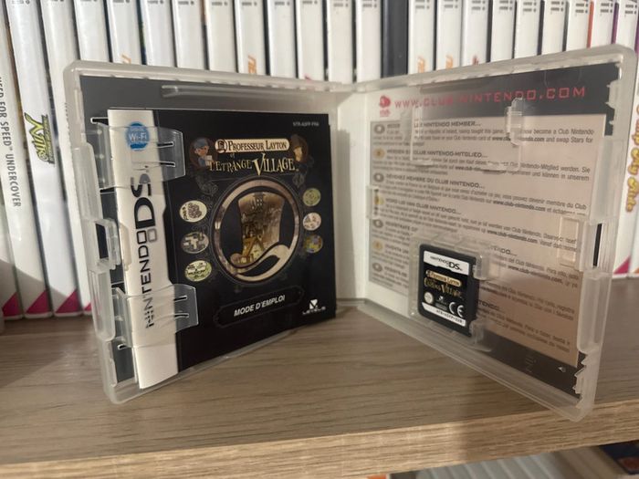 Professeur Layton et l’étrange village jeu ds - photo numéro 2